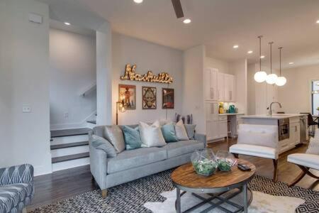 The Kora - Rooftop Luxury In Nashville'S Gulch Bagian luar foto